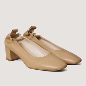 Everlane The Day Heel in Narrow Fit in Light Taupe - Size 9